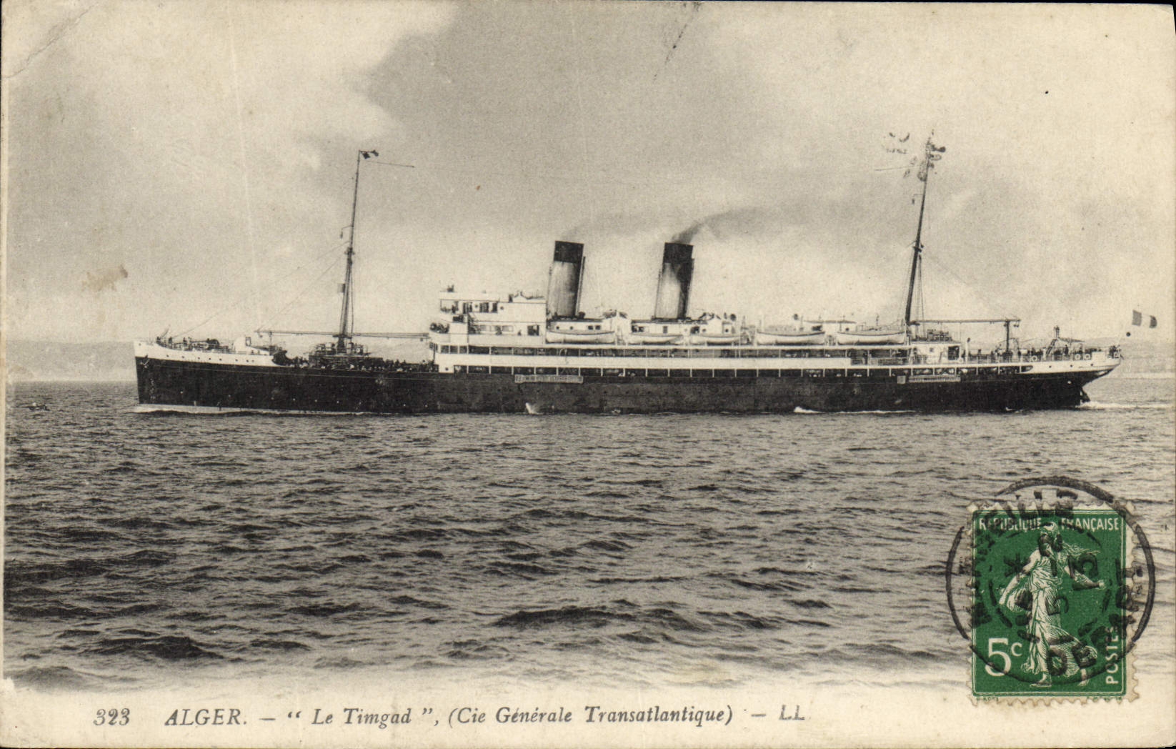 CPA Bateau Paquebot Alger le Timgad Cie Generale Transatlantique