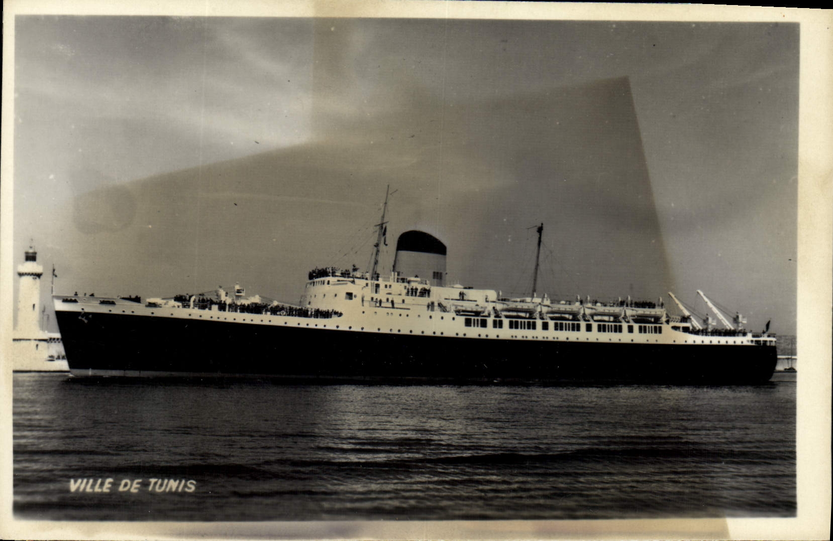 CPA Bateau Paquebot Ville de Tunis