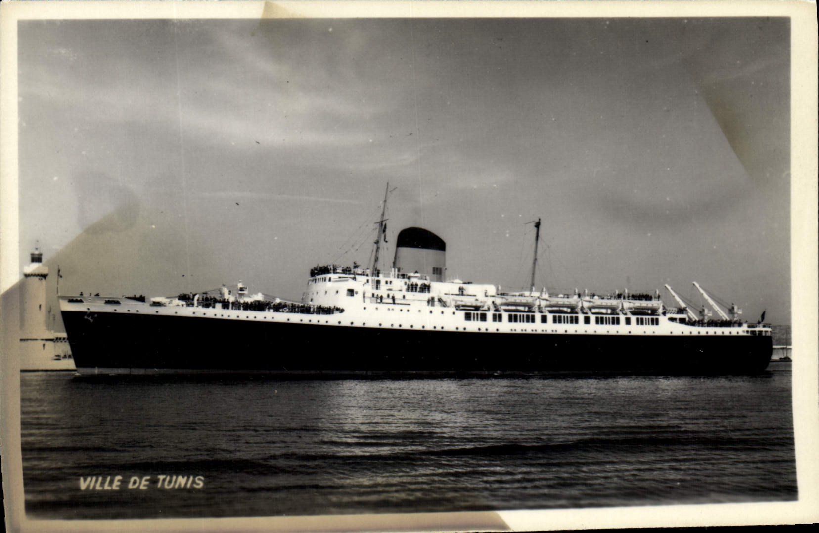 CPA Bateau Paquebot Ville de Tunis
