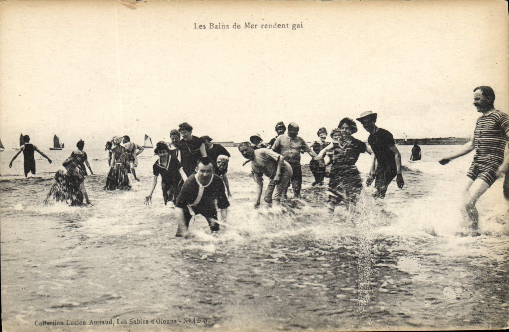 VINTAGE POSTCARD Femme Bathing suit the sea bathings make merry Hommes