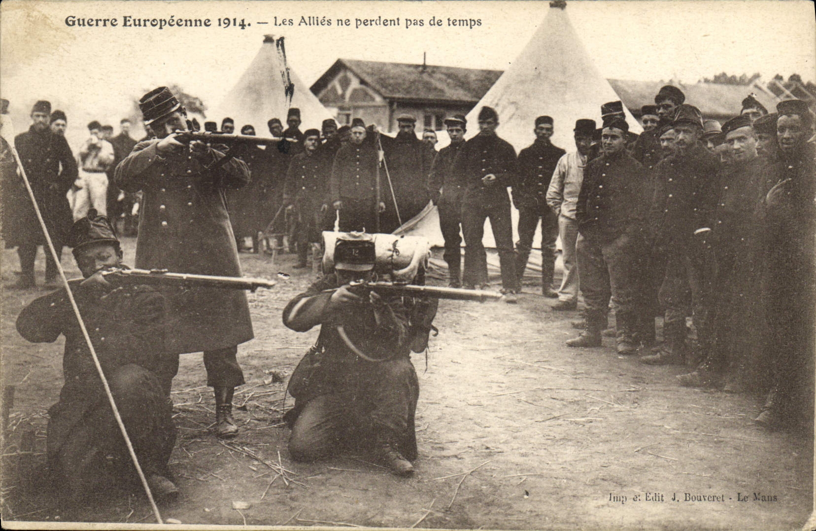 VINTAGE POSTCARD Militaria combine Them do not waste time