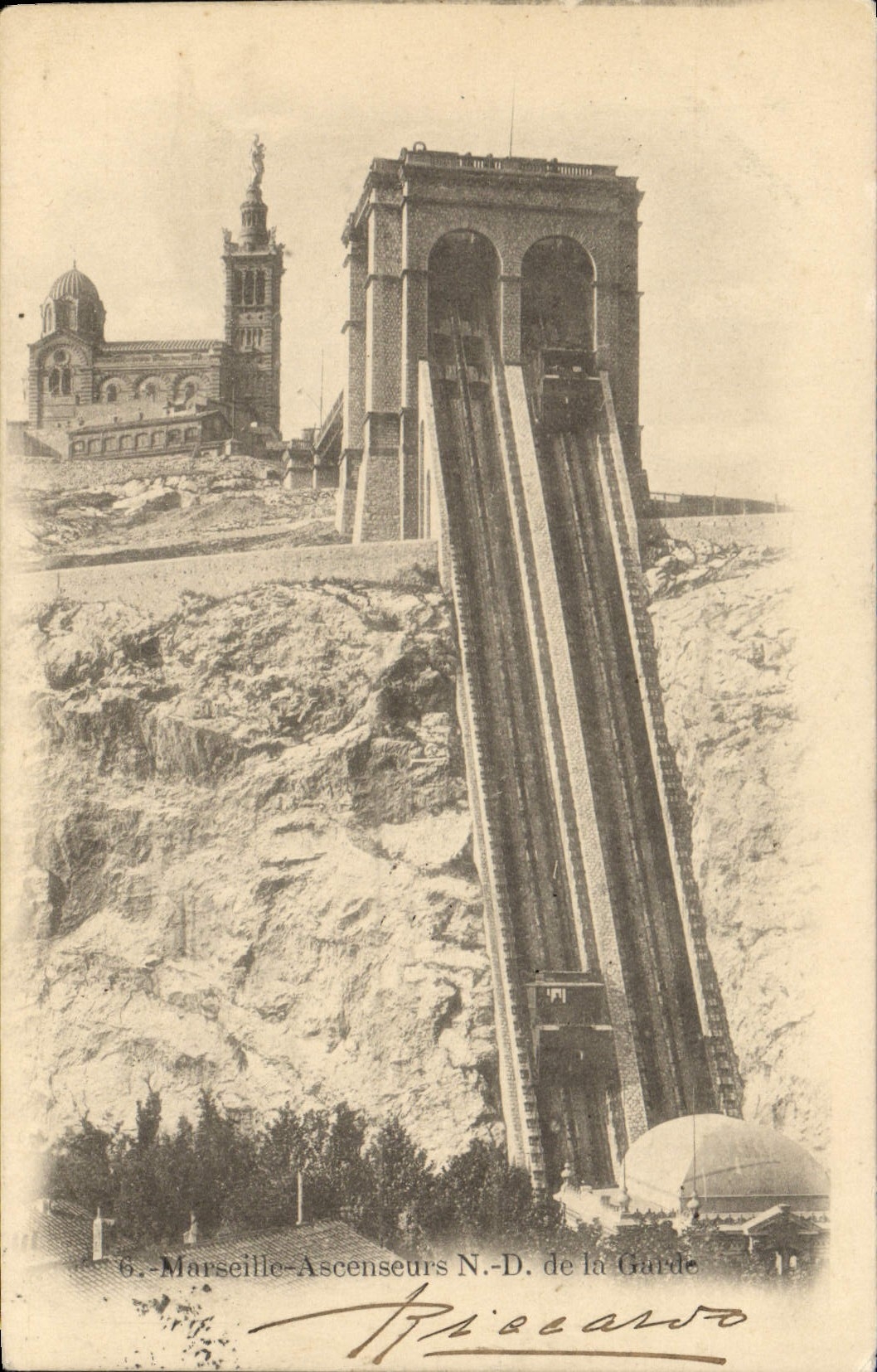 CPA Marseille La Cathedrale Notre Dame de la Garde