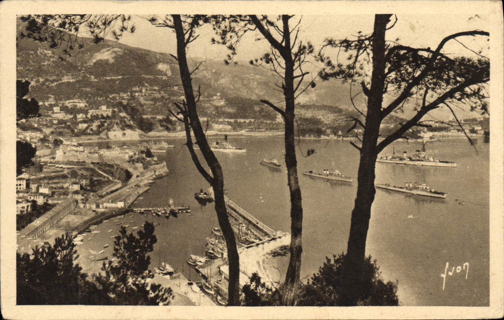 CPA Villefranche La Rade Bateaux