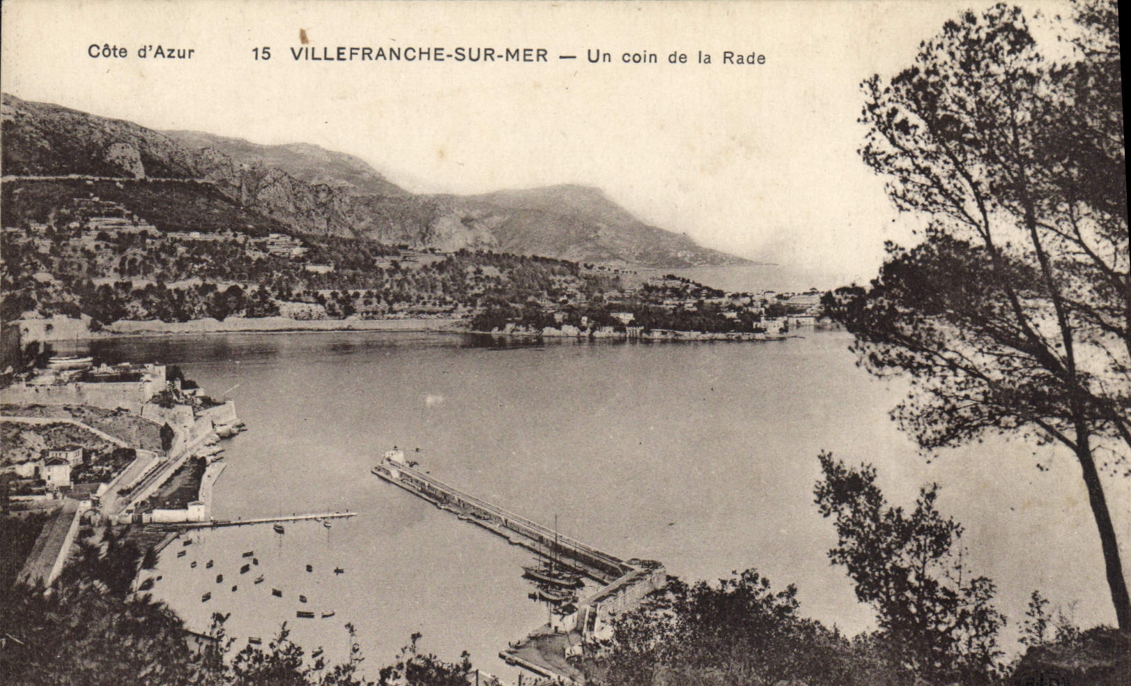 CPA Villefranche Sur mer Un coin de la Rade
