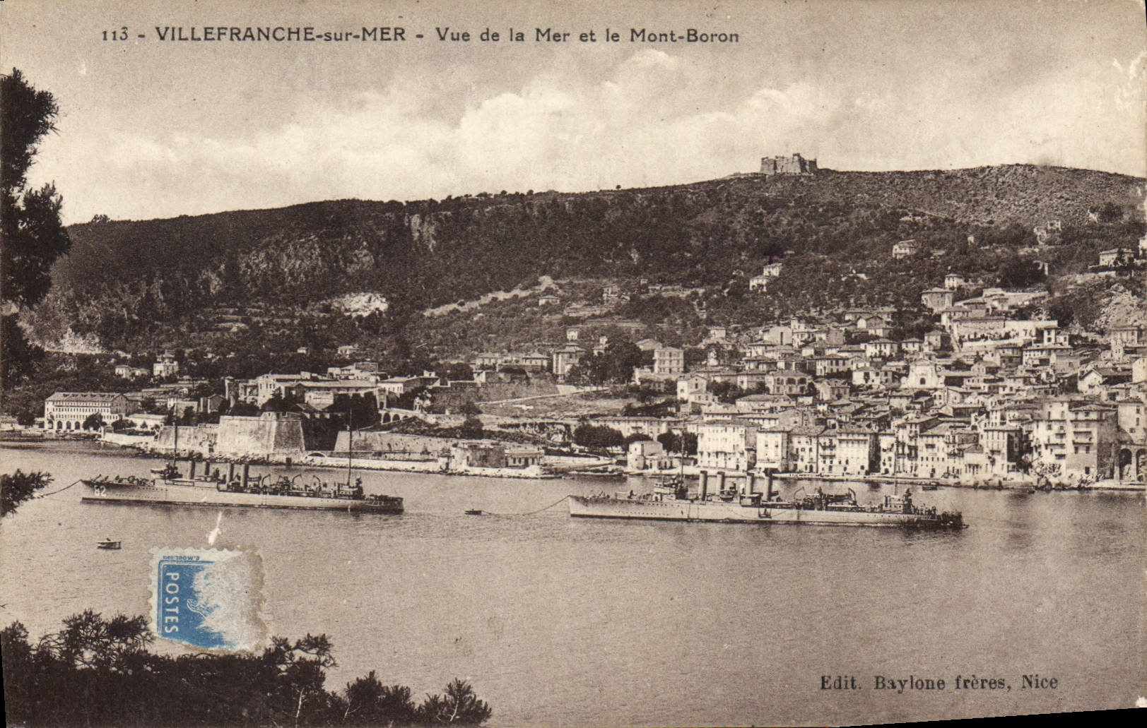 CPA Villefranche Sur Mer Vue de la Mer et le Mont Boron Bateaux