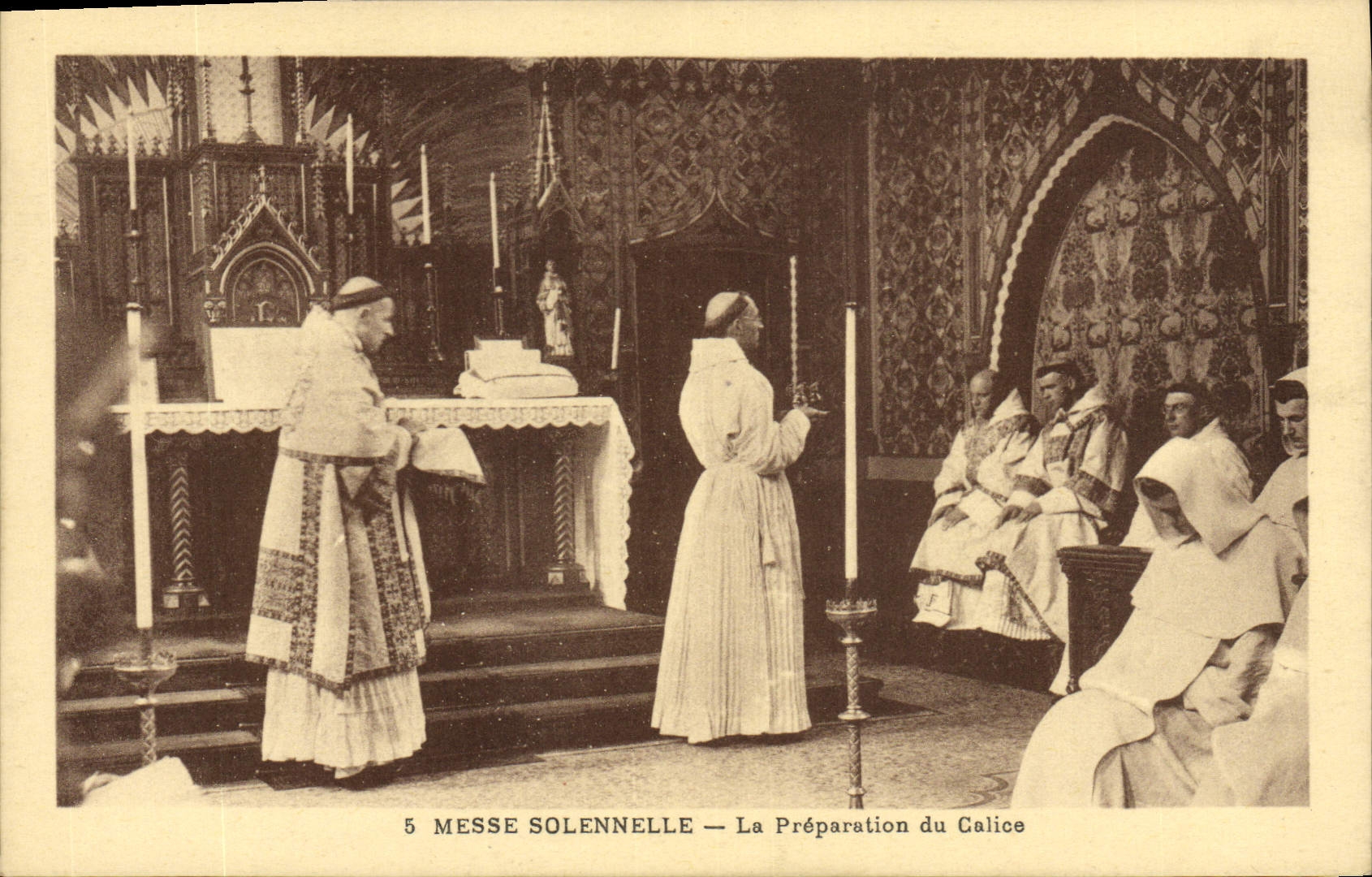 VINTAGE POSTCARD solemn Mass the prepartation of the Chalice