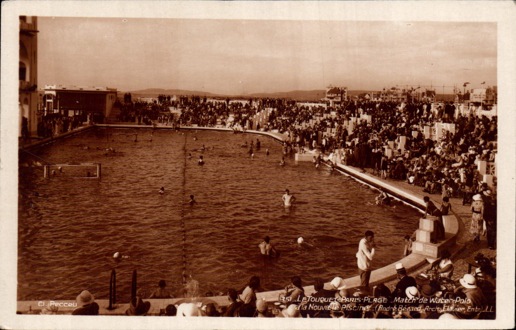 CPA Le Touquet Paris Plage Match de Water Polo a la nouvelle piscine 