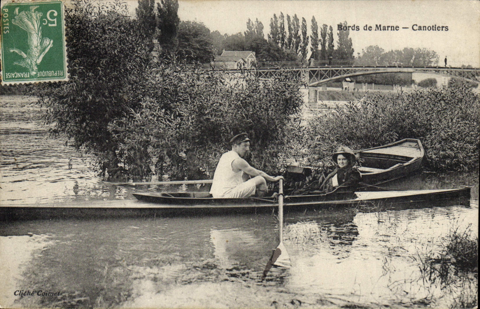 VINTAGE POSTCARD Edges of the Marne Rowers