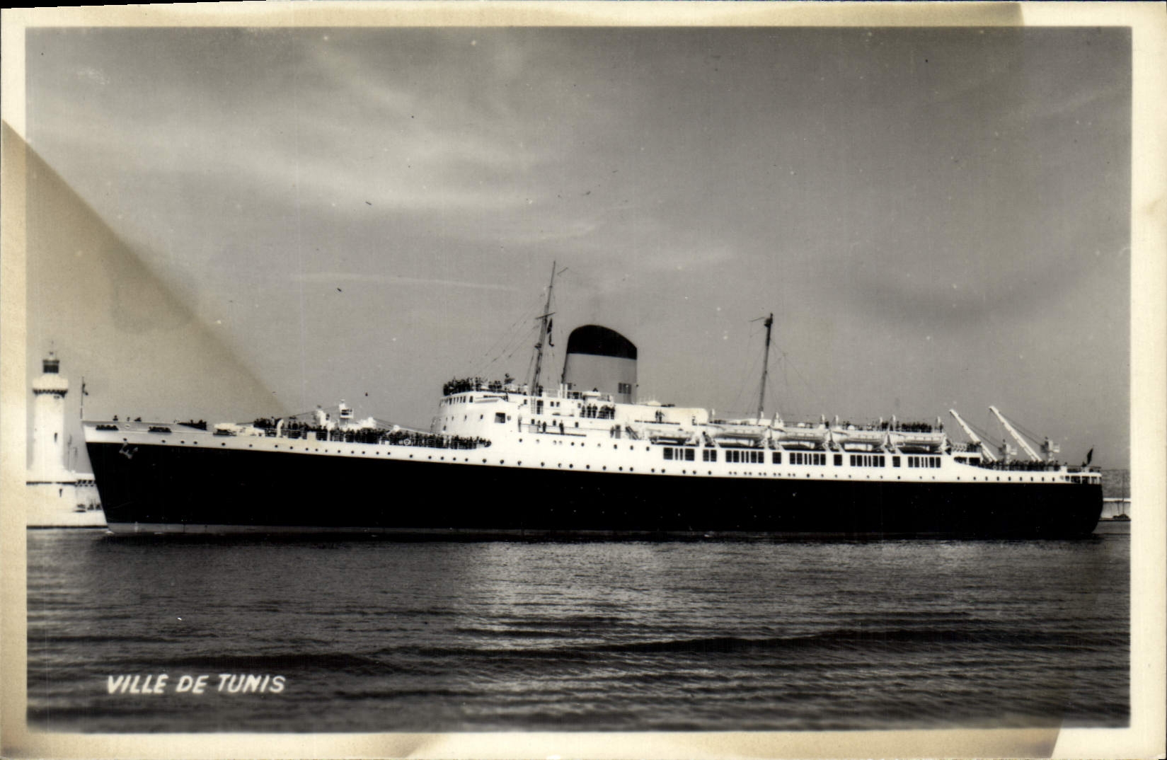 CPA Bateau Paquebot Ville de Tunis 