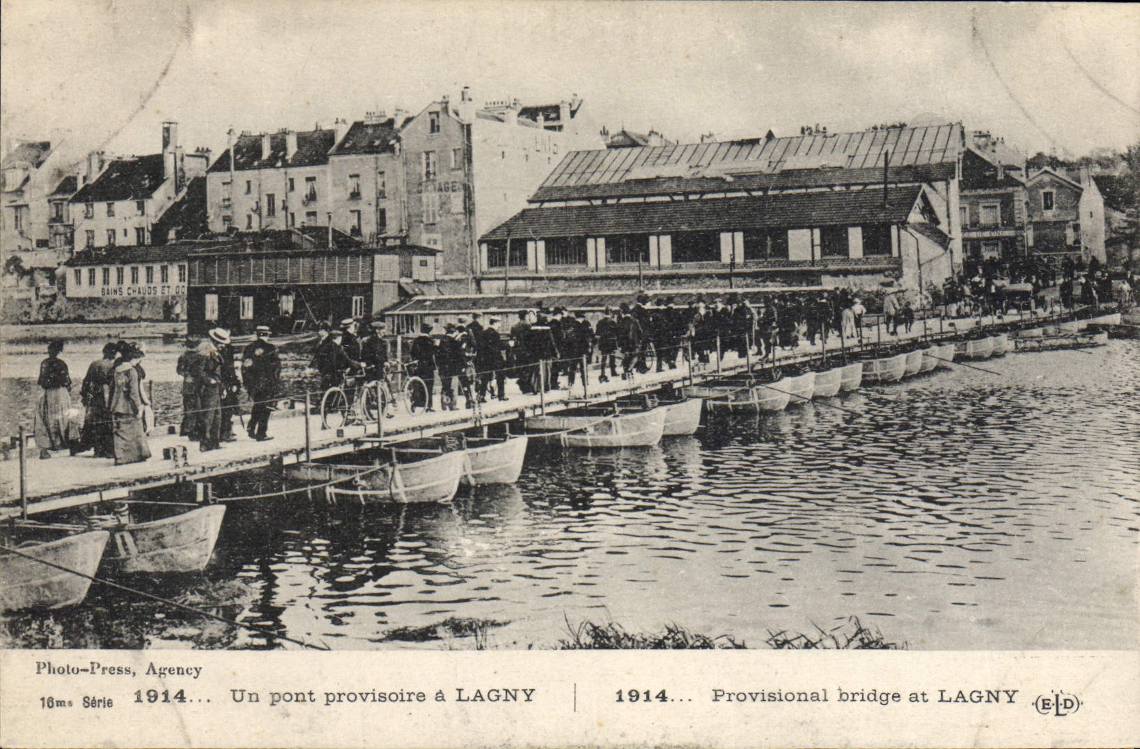 VINTAGE POSTCARD Militaria a temporary bridge has Lagny