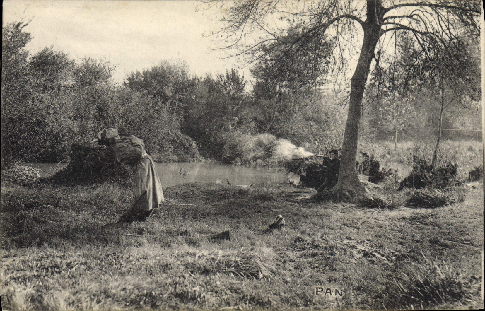 VINTAGE POSTCARD Militaria Side! Soldiers