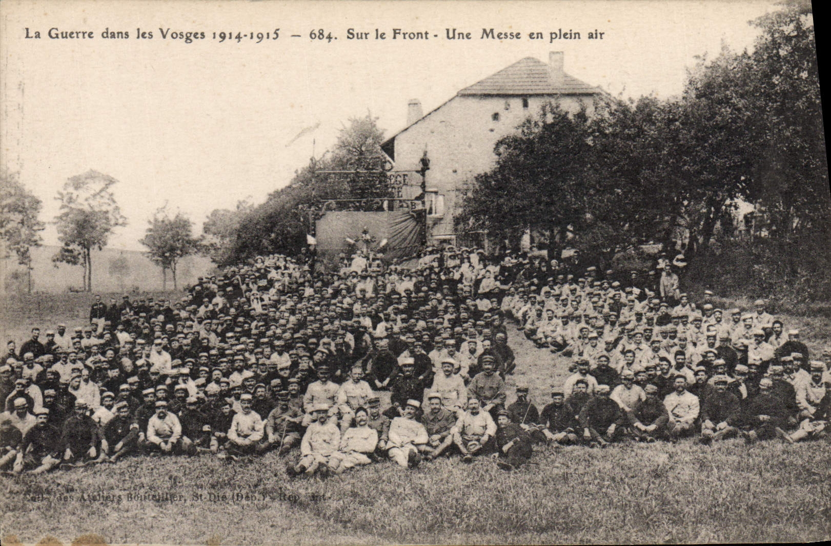 CPA Militaria Sur le front Une messe en plein air Les Vosges