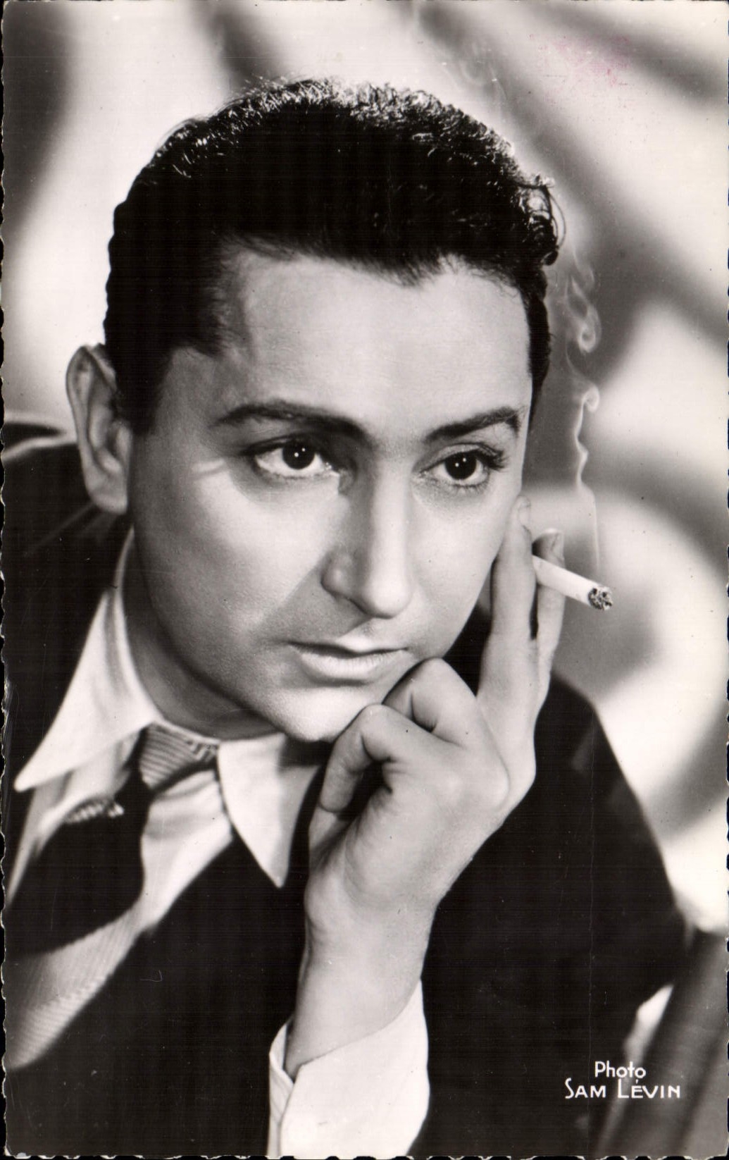 MODERN CARD Cinema Pierre Brasseur Cigarette Tobacco