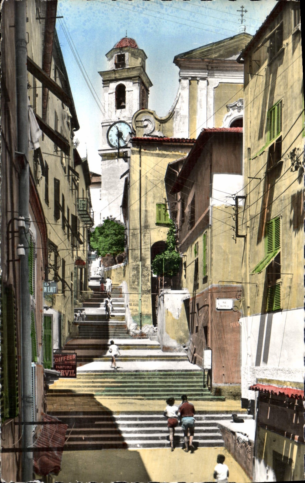 CPM Villefranche Sur Mer Rue de L'Eglise Coiffeur 