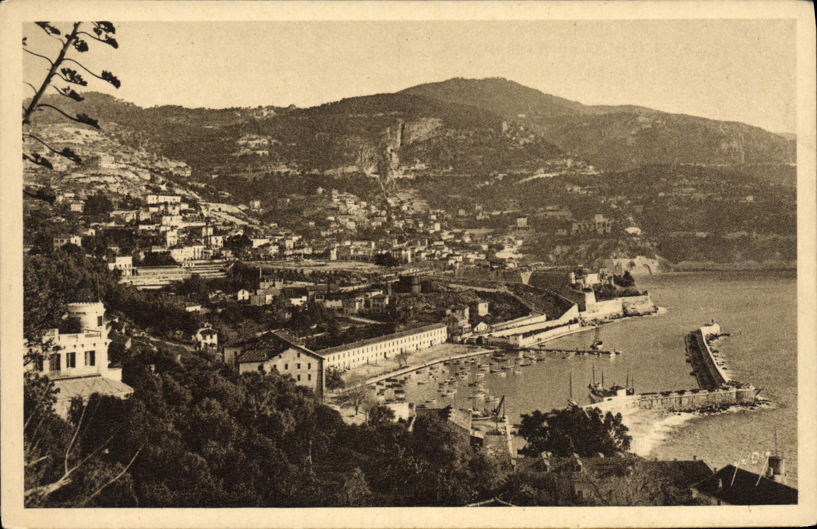 CPA Villefranche sur Mer Le port