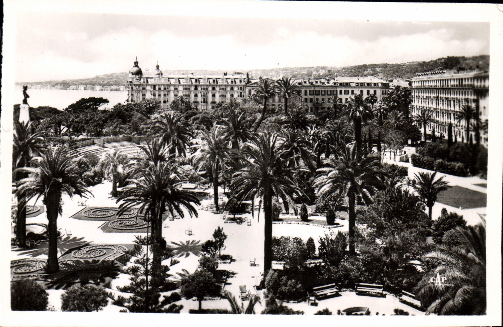 CPM Nice Ensemble du Jardin Albert 1er