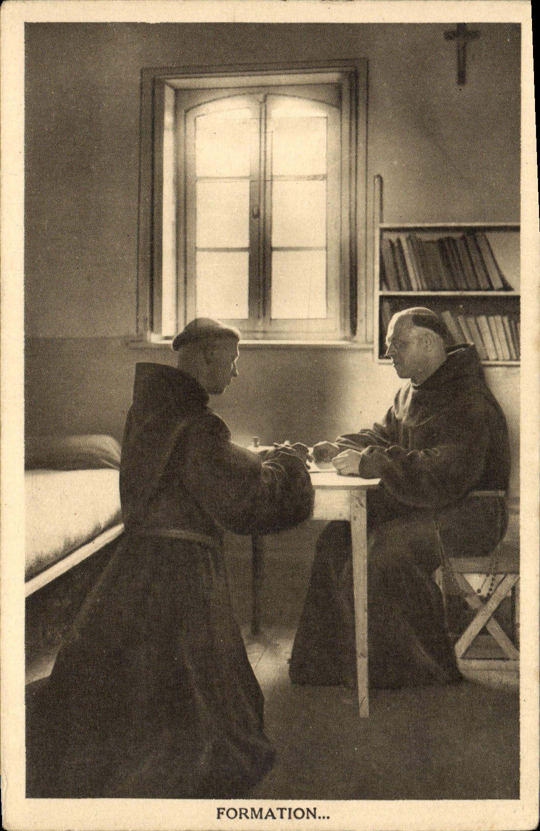 VINTAGE POSTCARD Noviciate franciscain