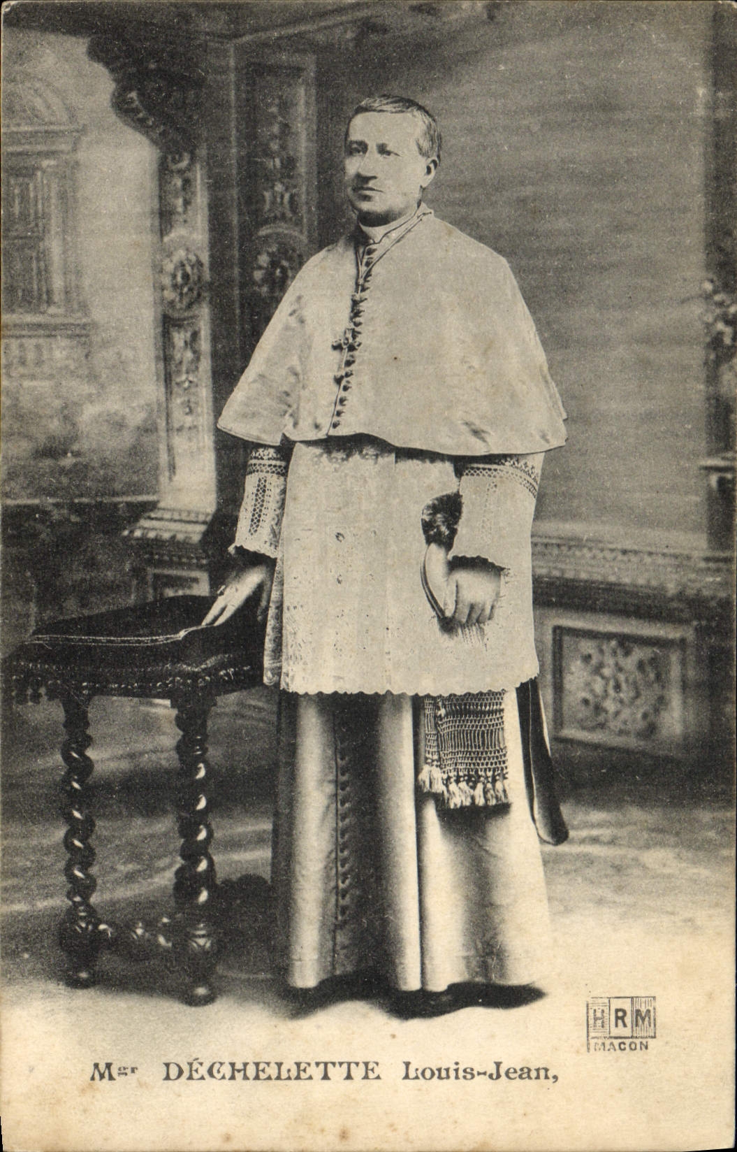 VINTAGE POSTCARD Mgr Dechelette Jean louis