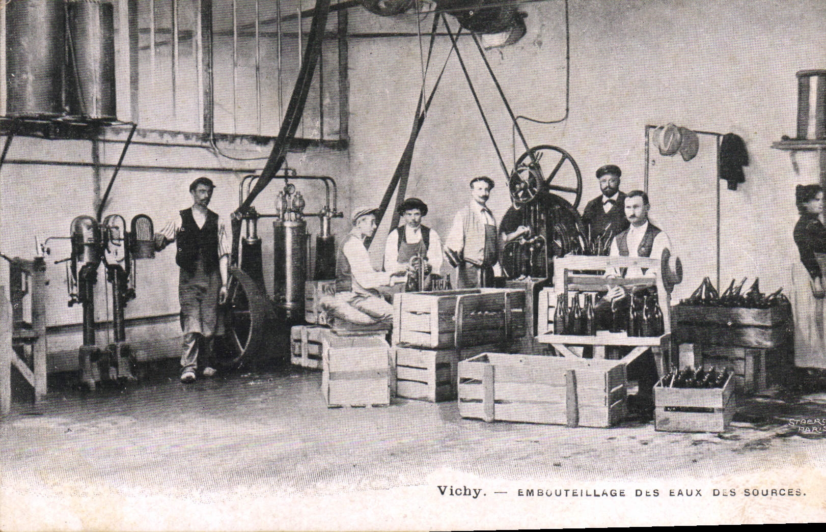 VINTAGE POSTCARD Hydrotherapy Vichy Congestion of water of the sources