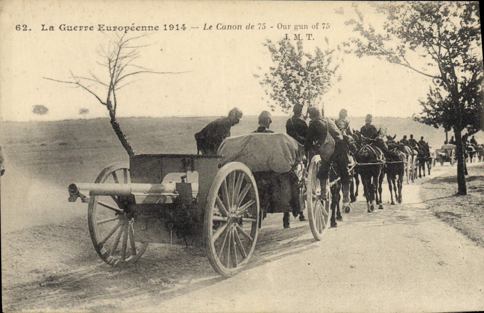 VINTAGE POSTCARD Militaria the gun of 75