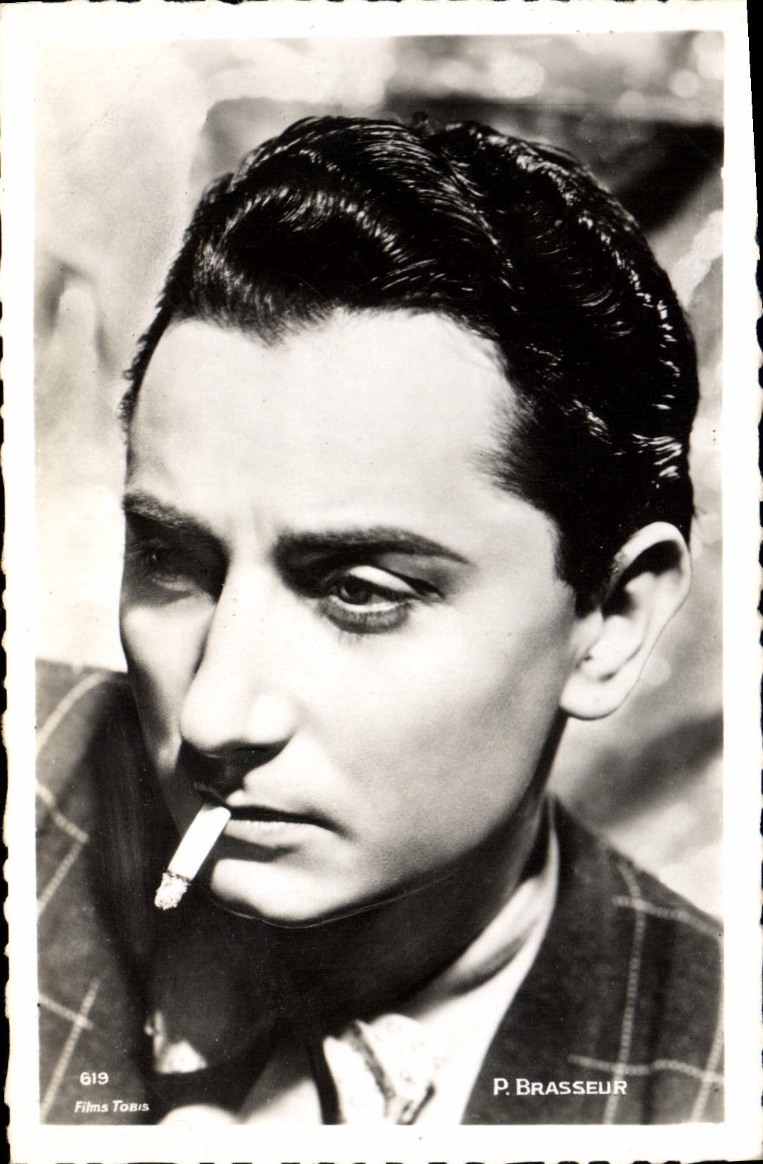 CPM Cinema Pierre Brasseur Tabac Cigarette