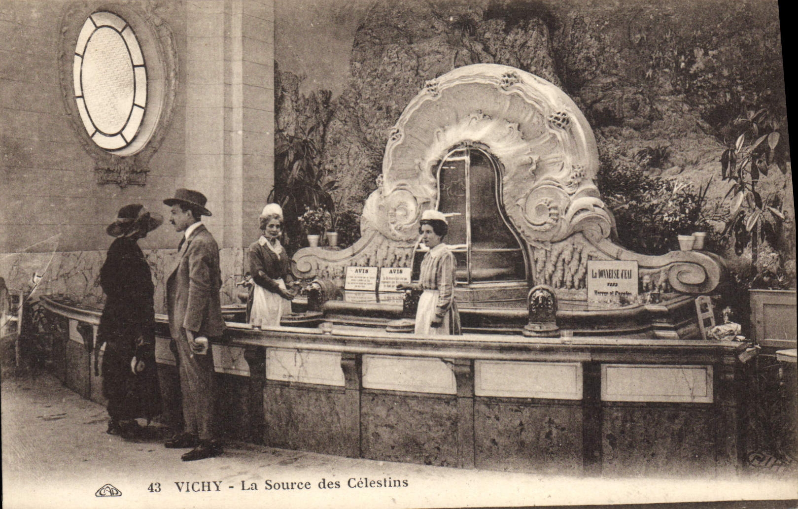 VINTAGE POSTCARD Vichy Hydrotherapy the source of Celestins