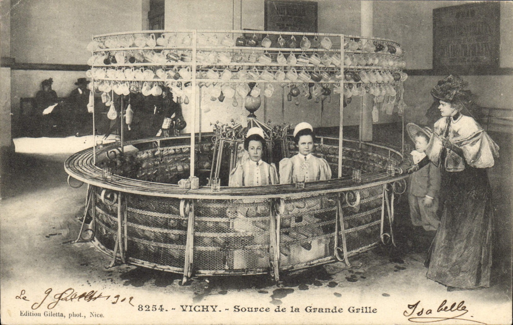 CPA Thermalisme Vichy Source de la grande grille