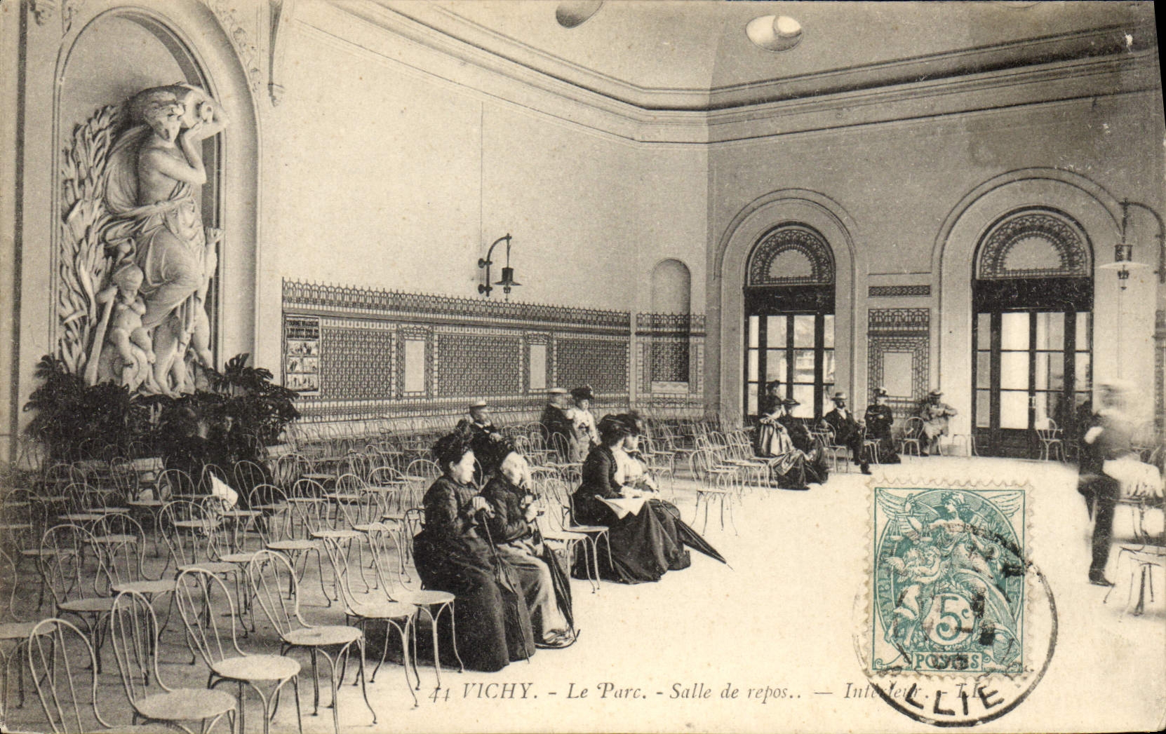 VINTAGE POSTCARD Vichy Hydrotherapy the park Room of rest