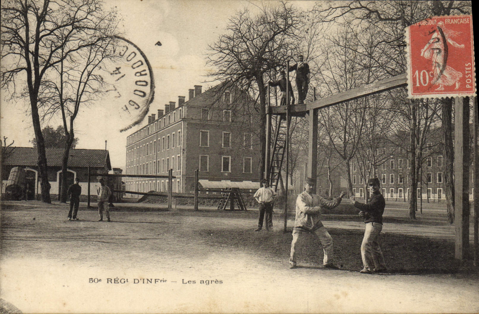 VINTAGE POSTCARD Boxing Regiment of infantry Gymnastic tackles