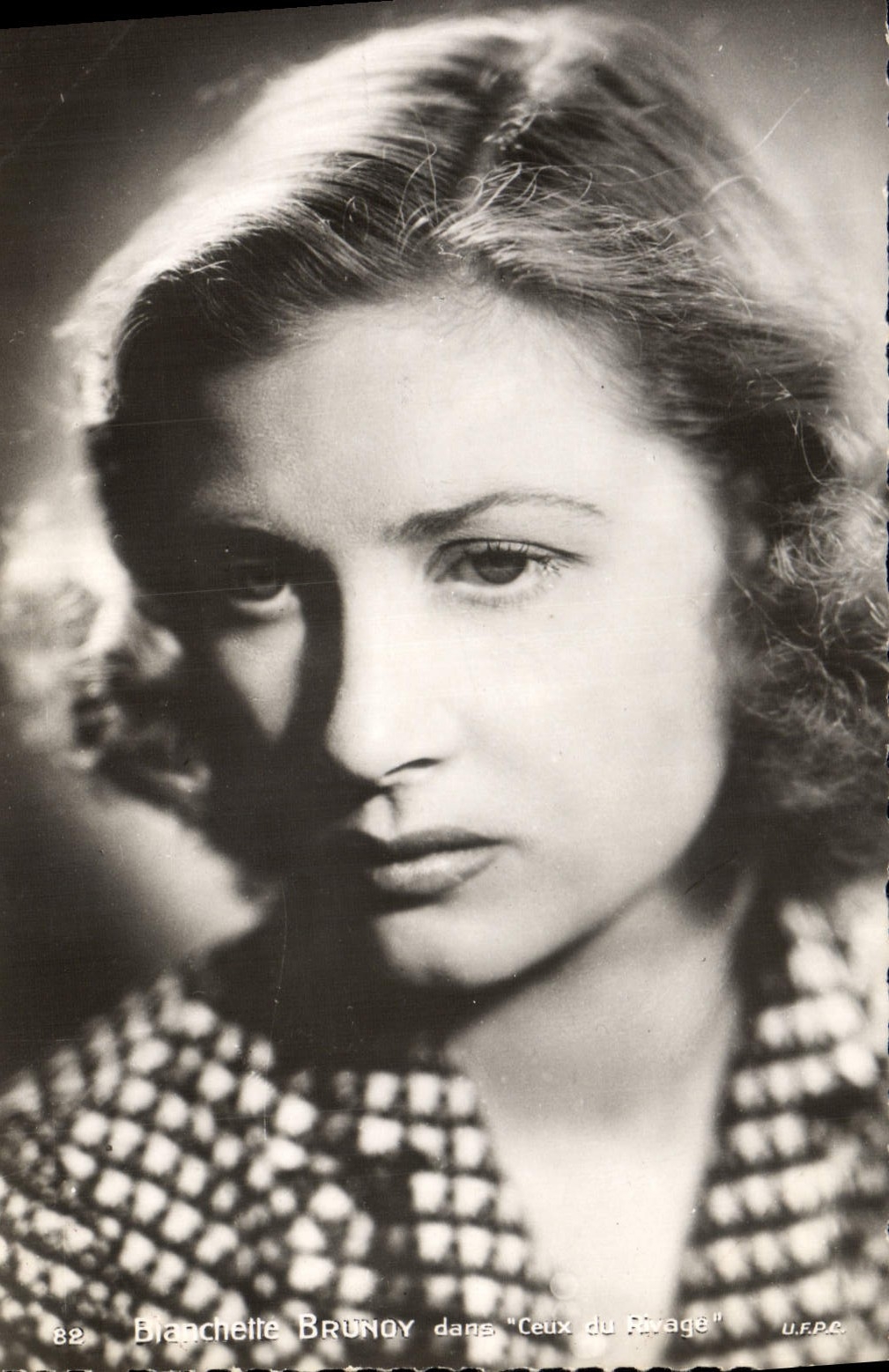 MODERN CARD Cinema Blanchette Brunoy in Those of the Shore