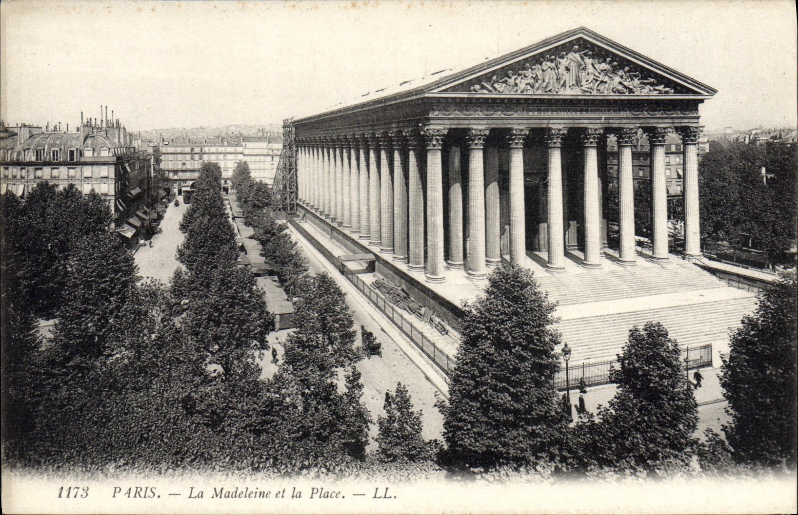 VINTAGE POSTCARD Paris the Madeleine and the Place