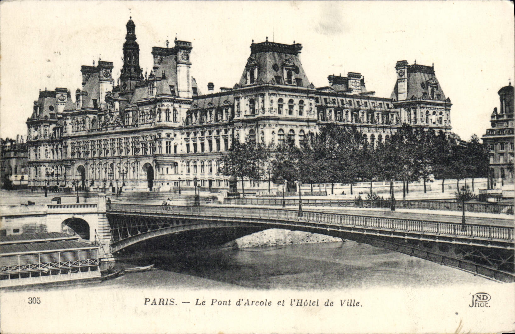 CPA Paris Le Pont d'Arcole et L'Hotel de Ville