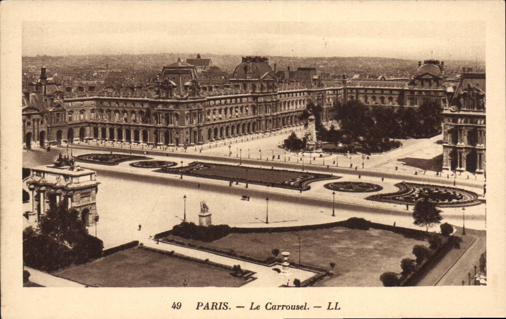 CPA Paris Le Carrousel