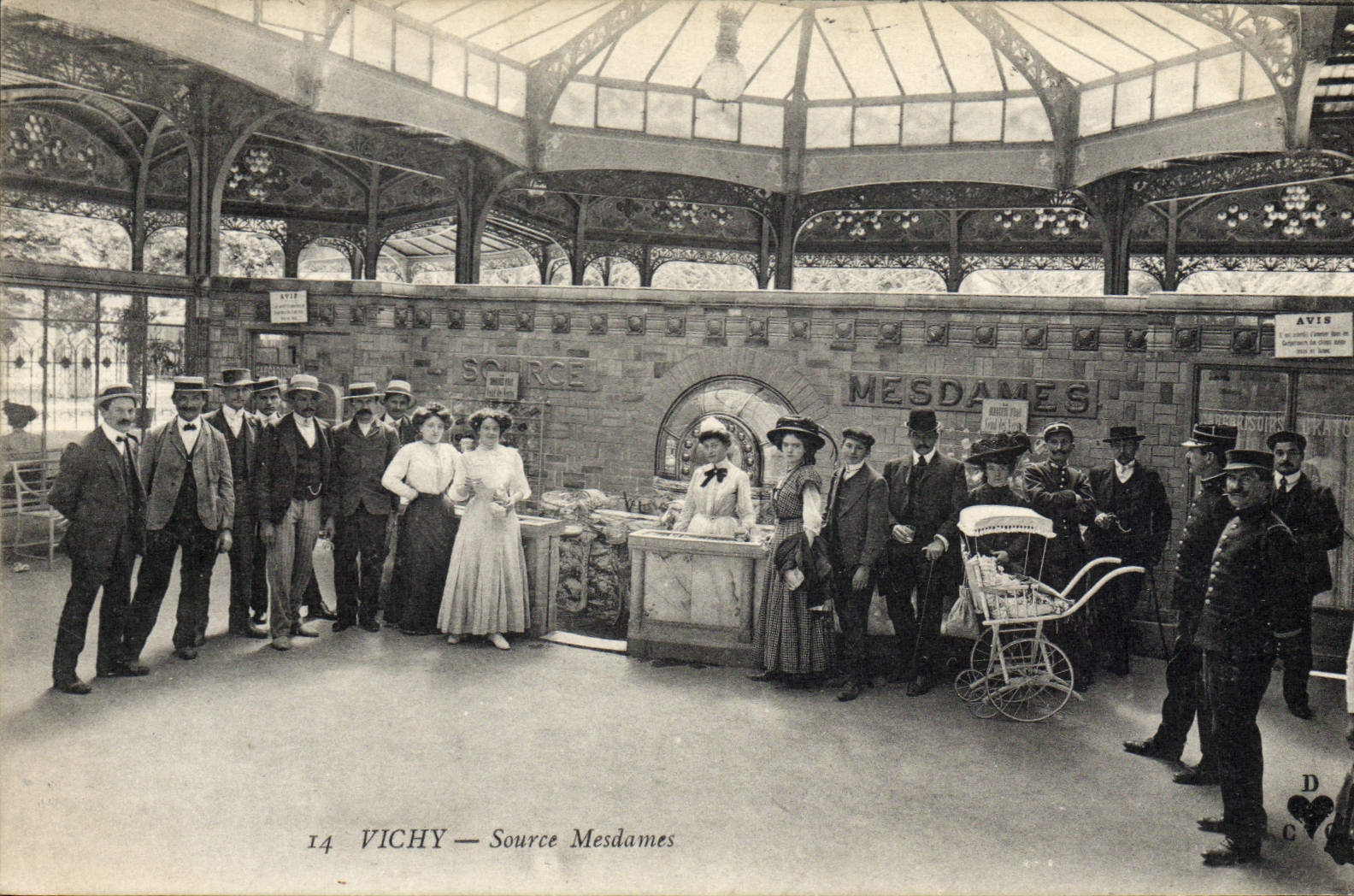 CPA Thermalisme Vichy Source Mesdames
