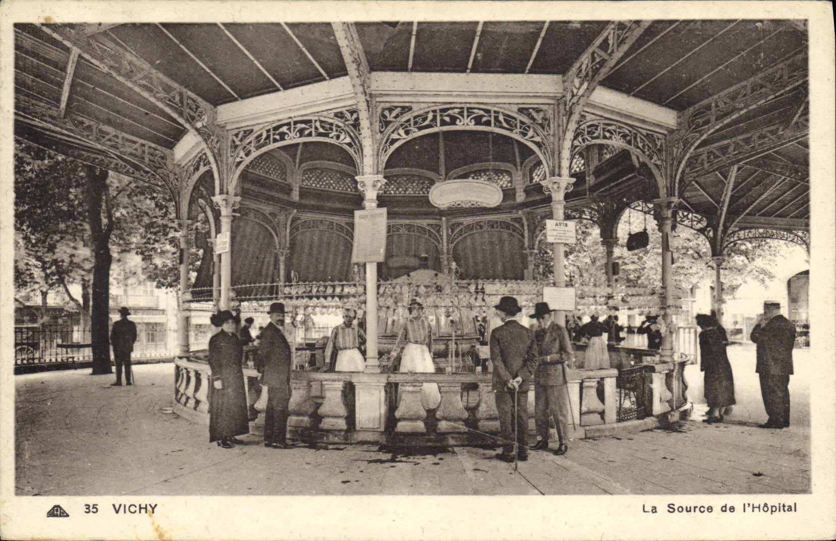 CPA Thermalisme Vichy La Source De I'Hopital