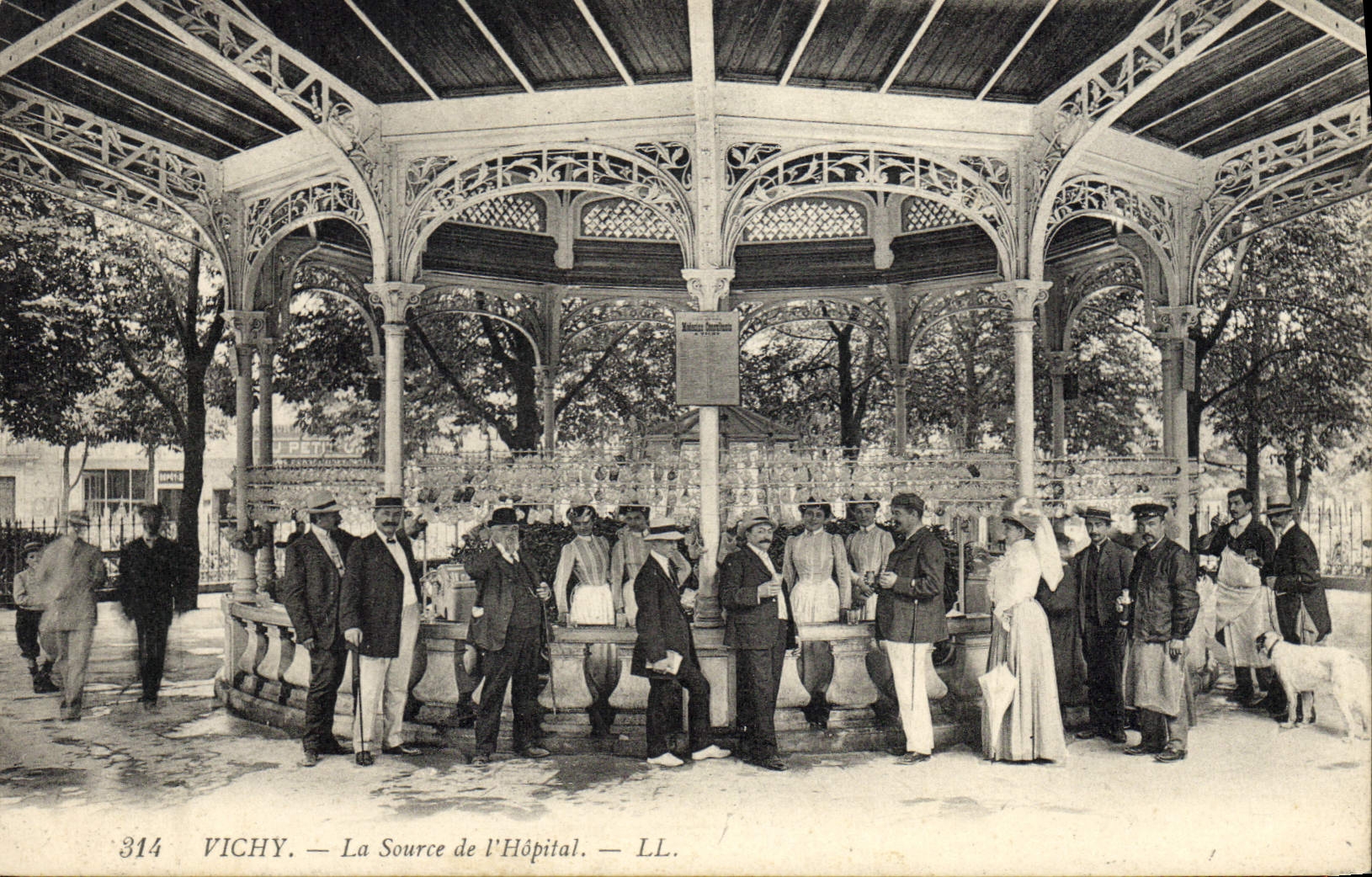 CPA Thermalisme Vichy La Source De I'Hopital