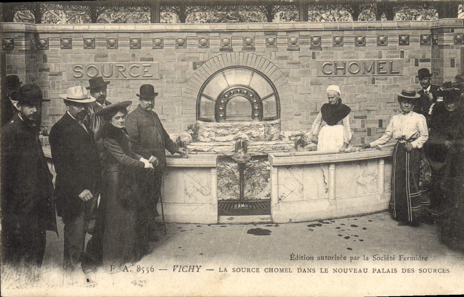 CPA Thermalisme Vichy La Source Chomel Dans Le Nouveau Palais Des sources