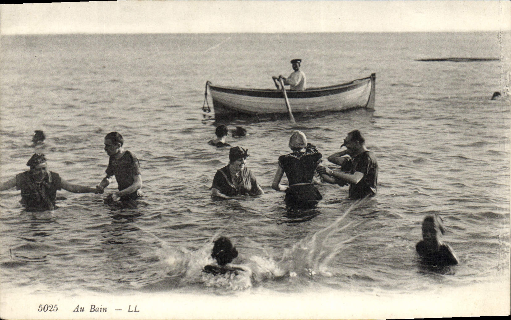 VINTAGE POSTCARD Woman Bathing suit With the bath
