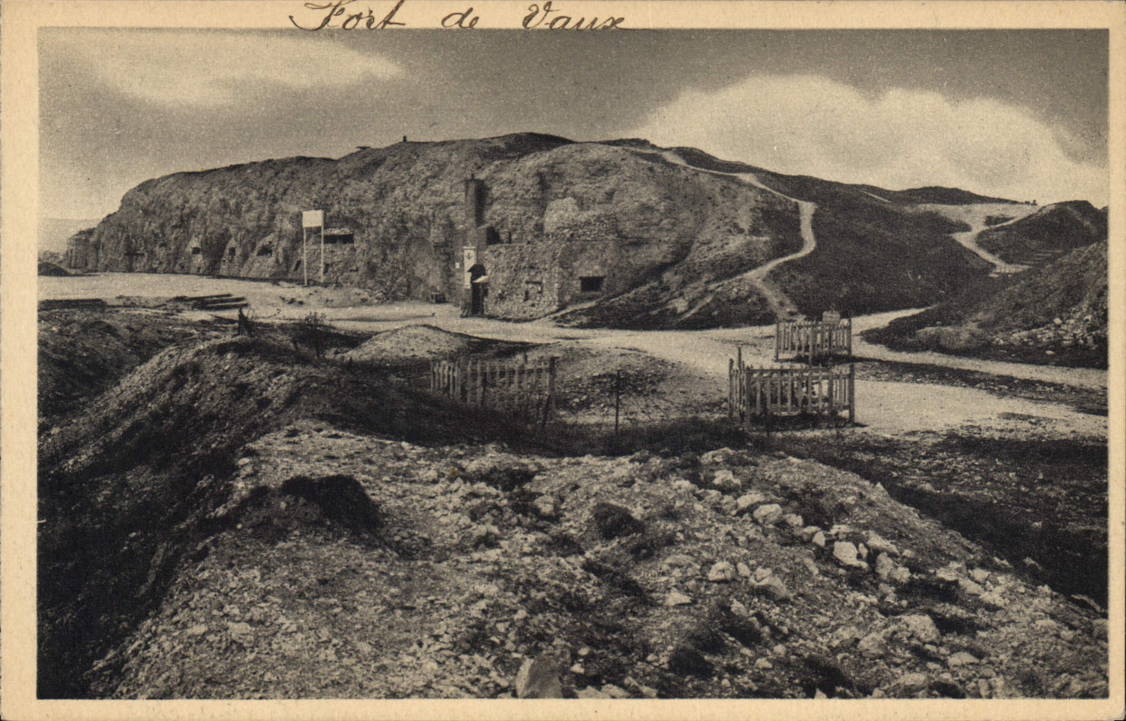 CPA Militaria Fort De Vaux 
