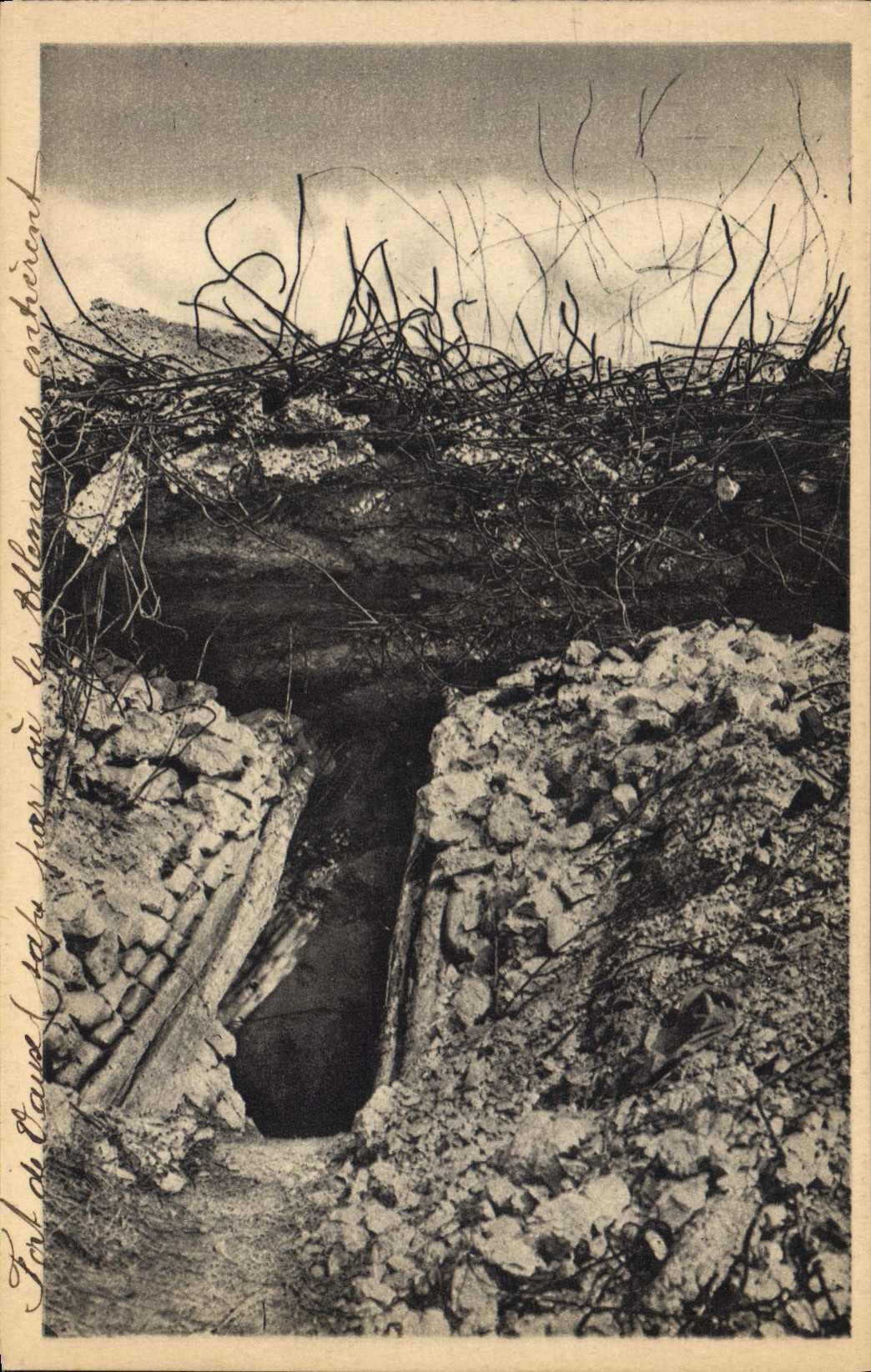 Savia de Militaria Verdún de la POSTAL de la VENDIMIA fort de Vaux cerca o entrerent alemán en la fortaleza