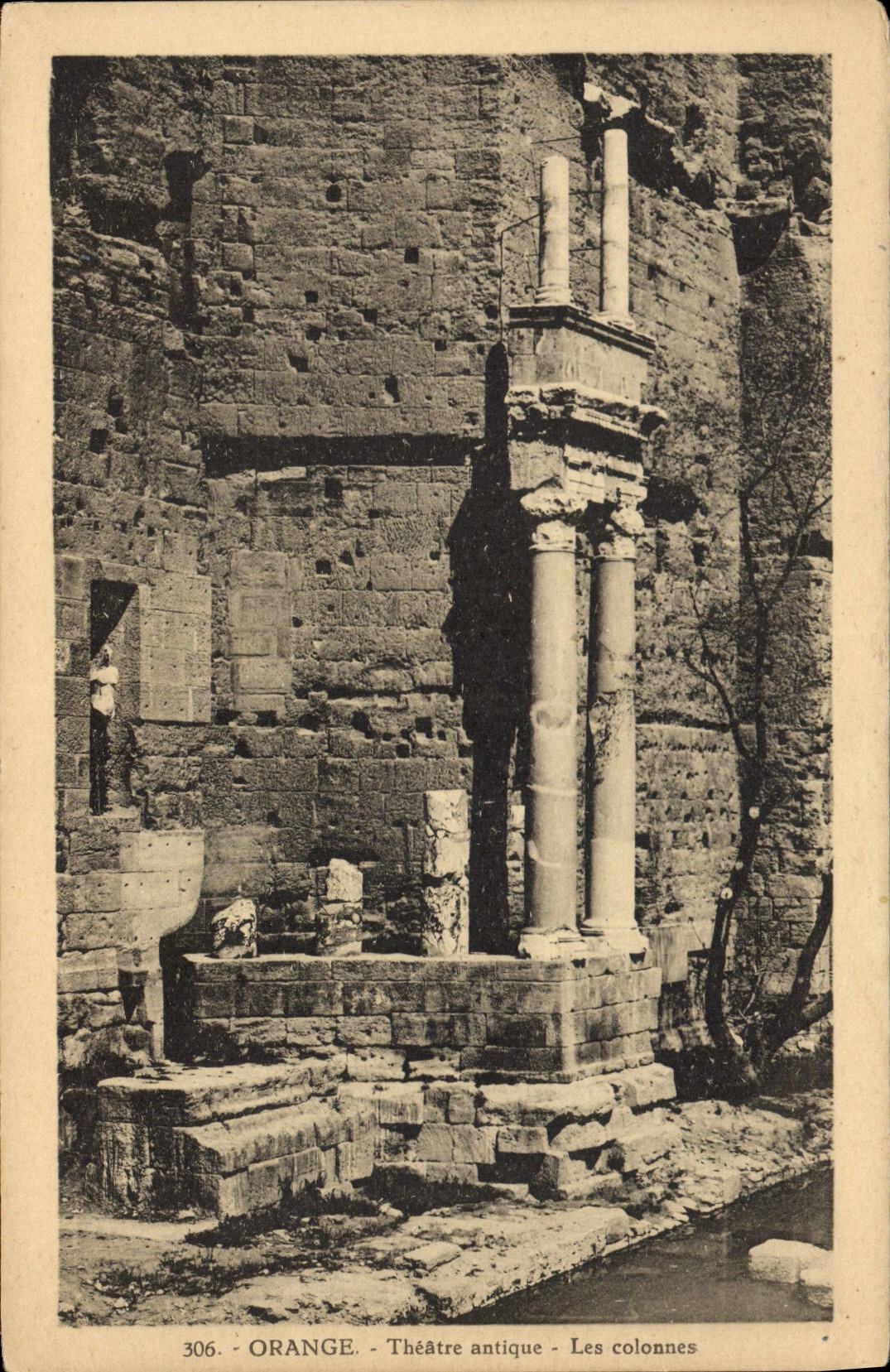CPA Orange Theatre Antique Les Colonnes