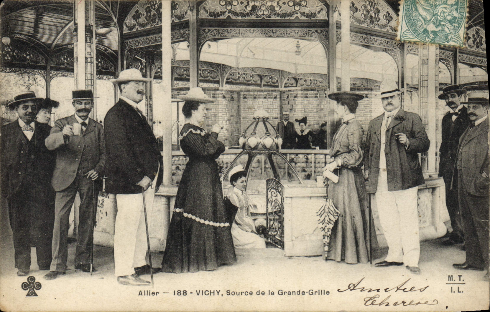 CPA Thermalisme Vichy Source de la grande grille