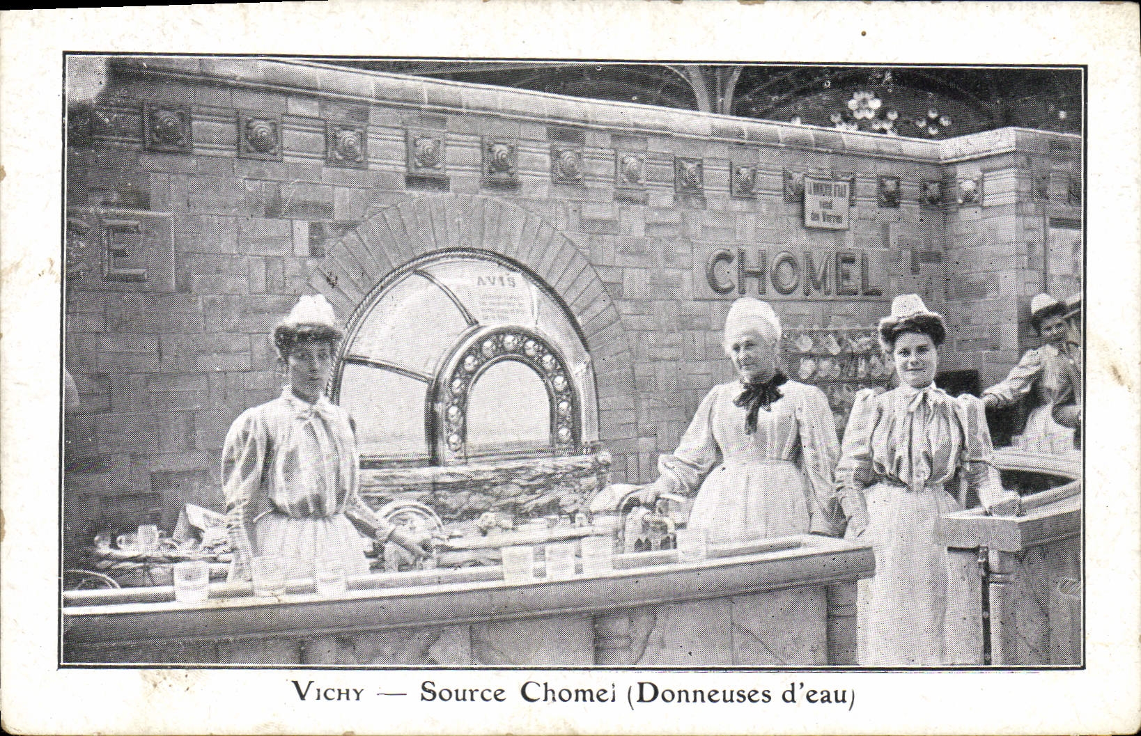 VINTAGE POSTCARD Hydrotherapy Vichy Source Chomel Donneuses of water