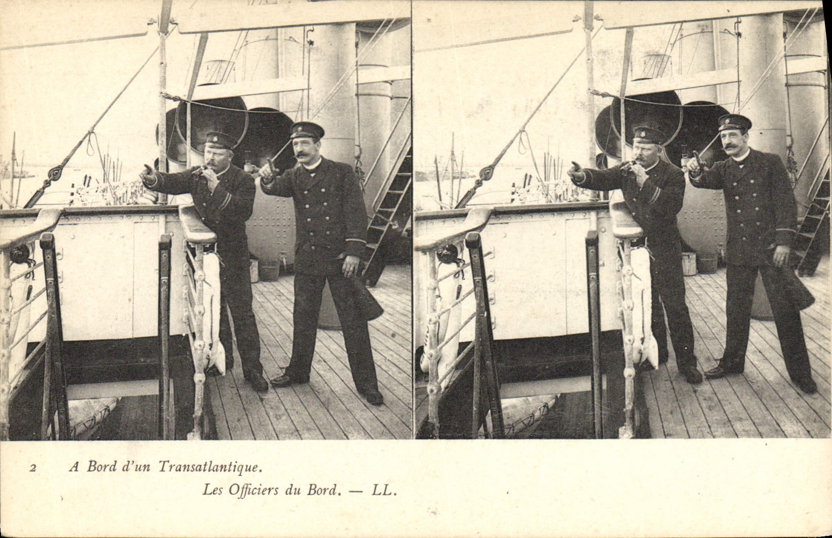 CPA Bateau Paquebot Transatlantique Les officiers du bord 