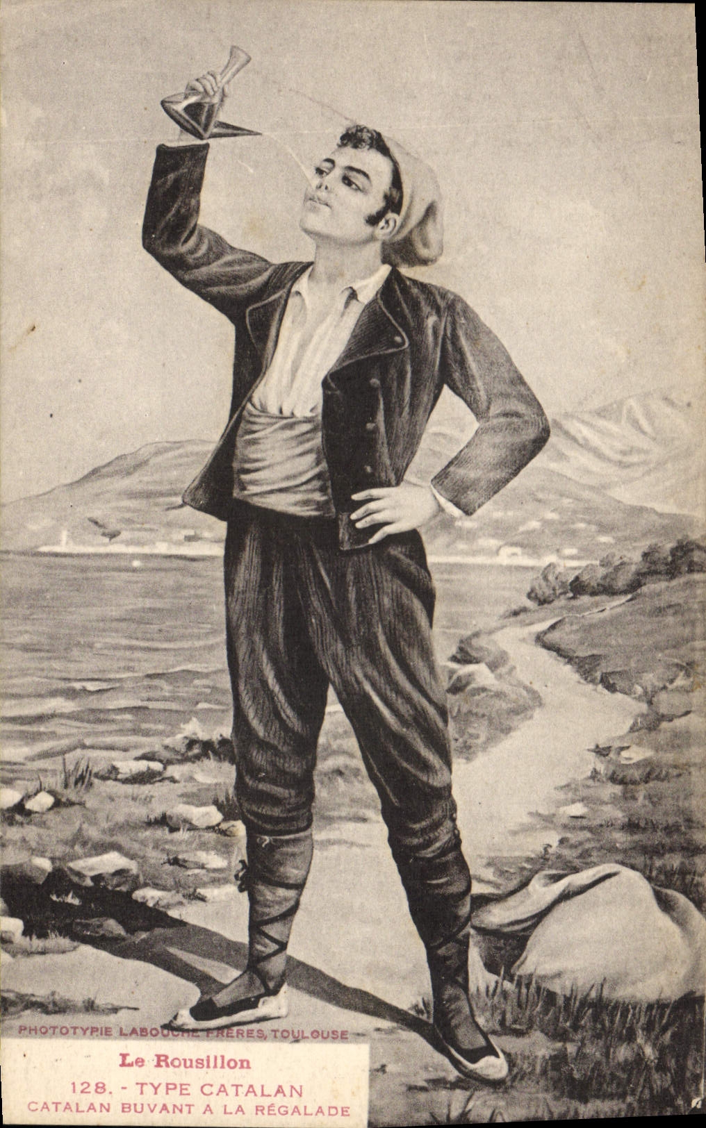 CPA Folklore Le Roussillon Type Catalan buvant a la regalade