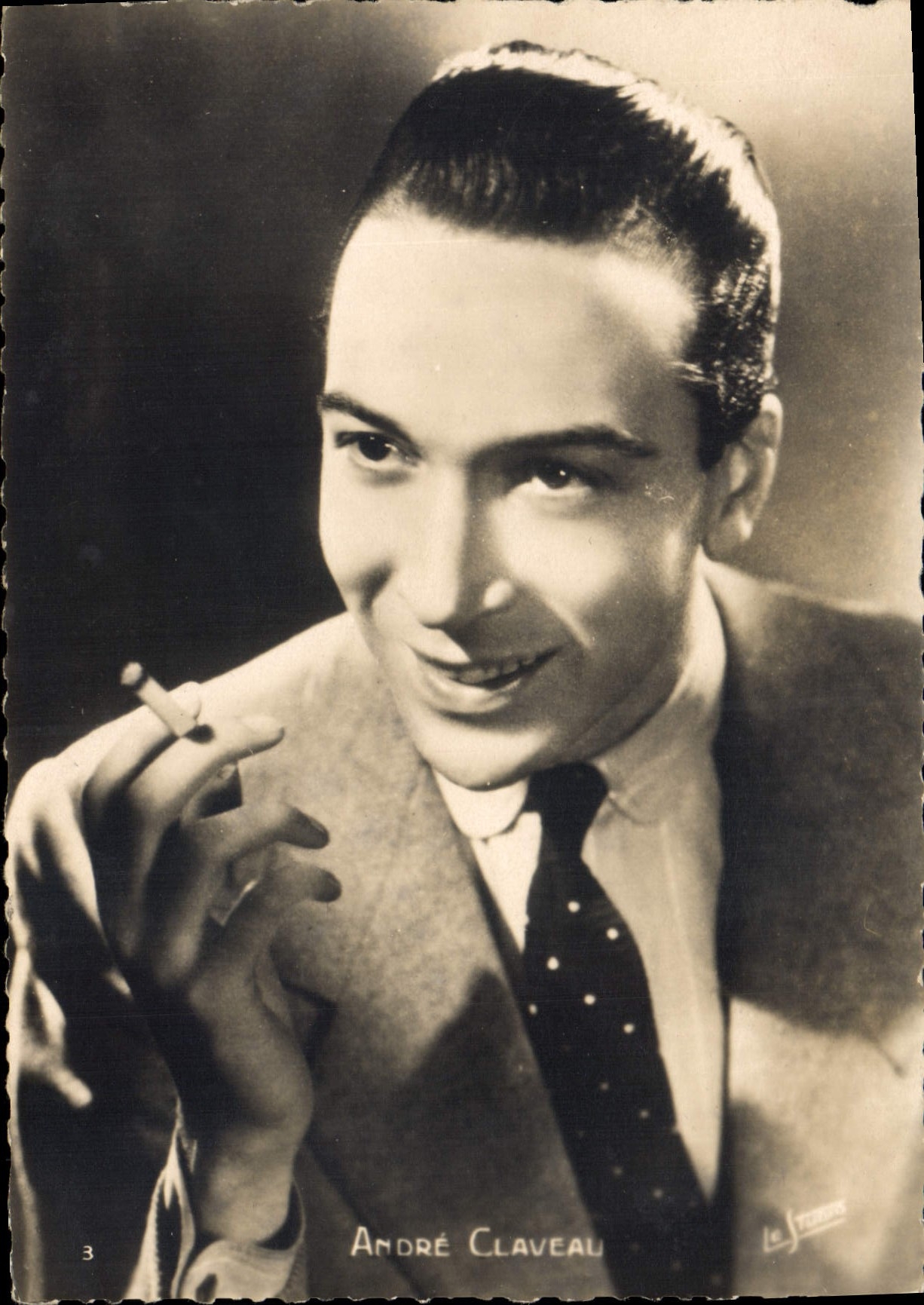 CPM Cinema Andre Claveau Cigarette Tabac