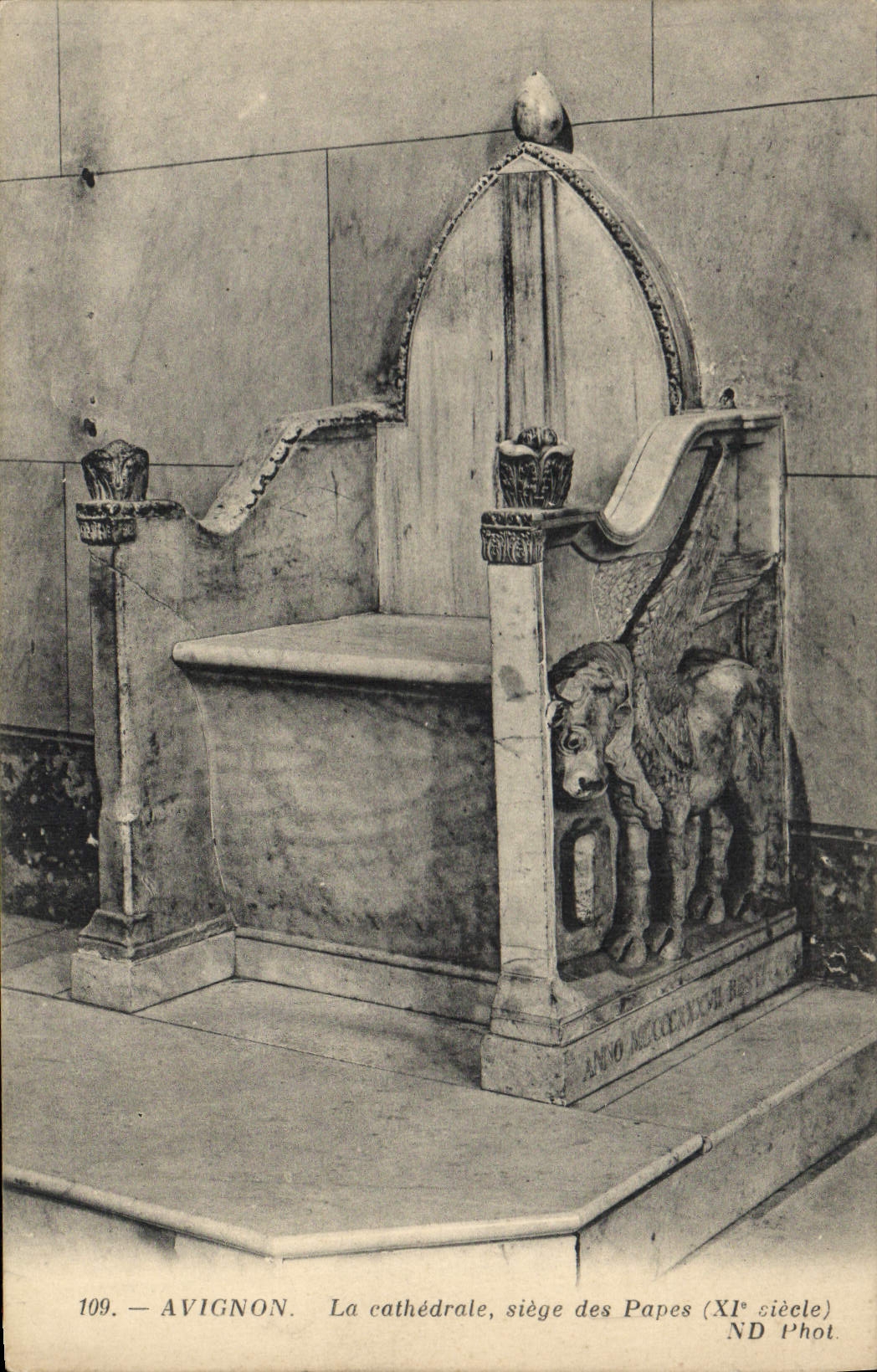 VINTAGE POSTCARD Avignon the Cathedral Sits of the Popes