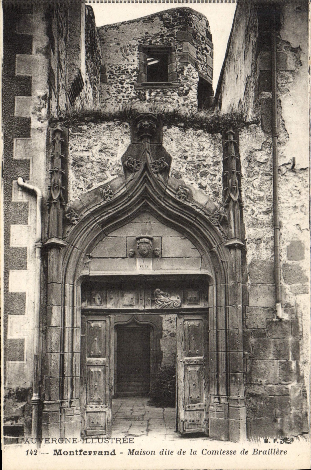 VINTAGE POSTCARD Illustrated Auvergne Montferrand House known as of the Countess of Braillere
