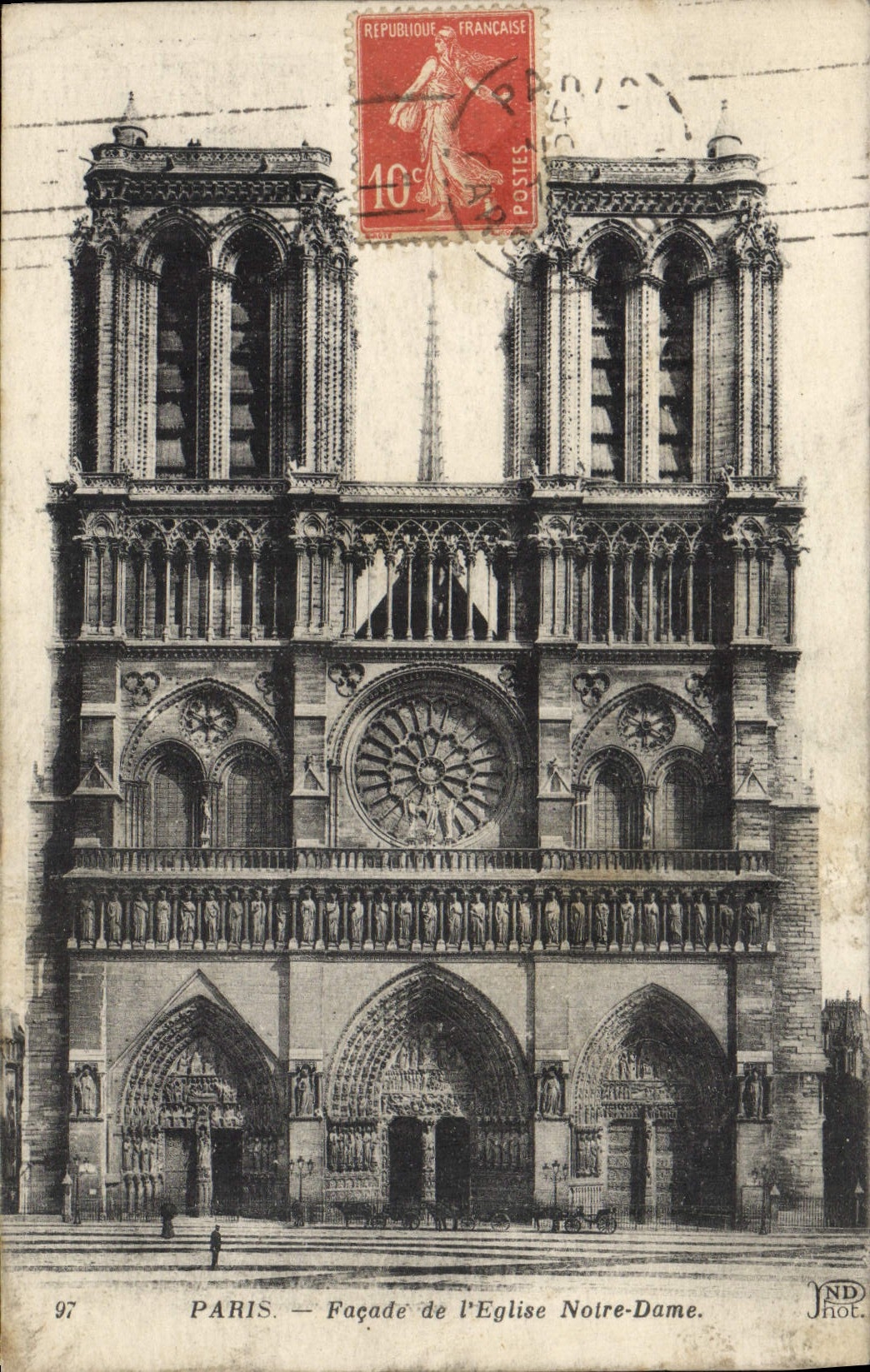 CPA Paris Facade de L'Eglise Notre Dame
