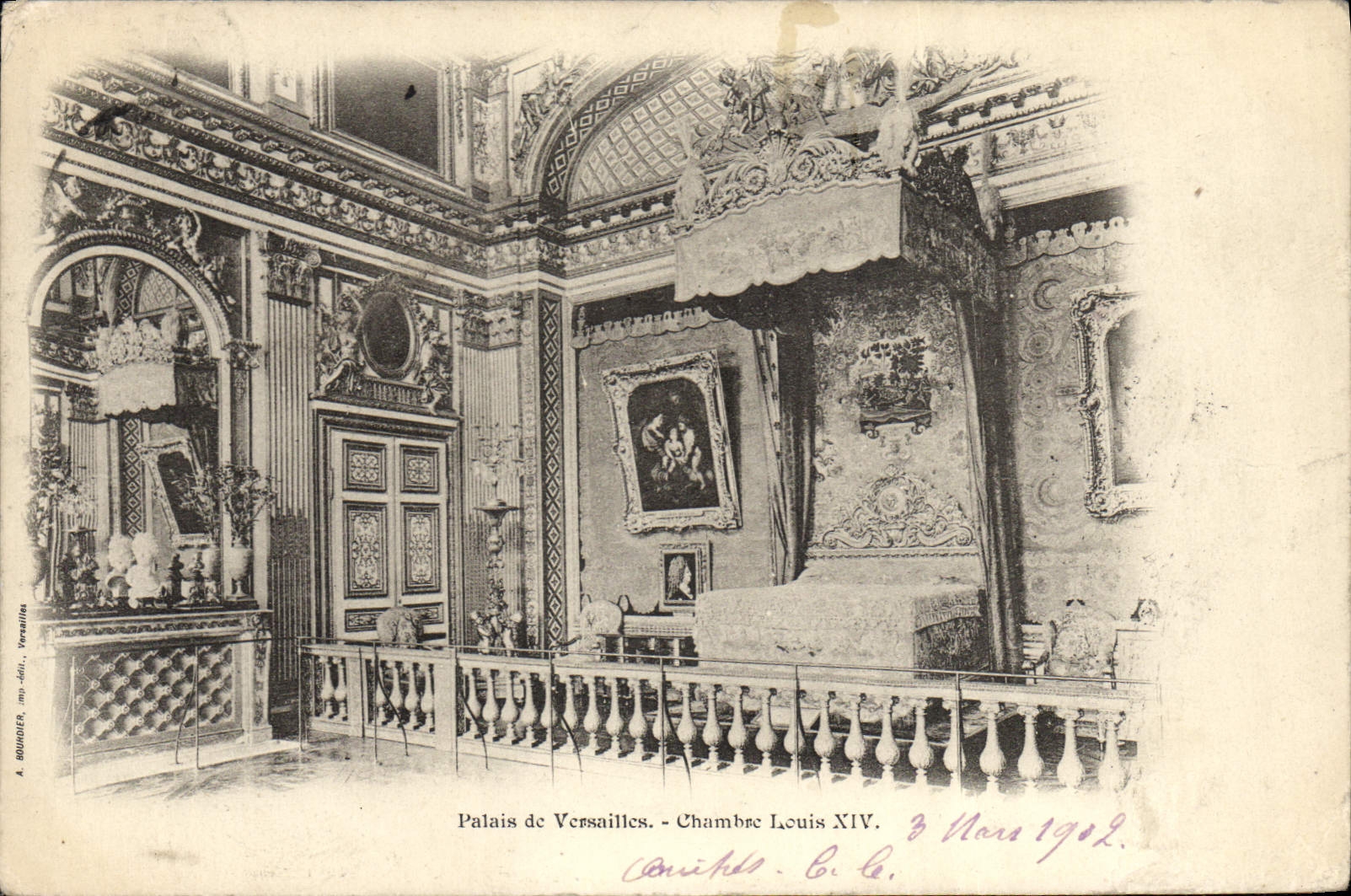 VINTAGE POSTCARD Palate of Versailles Room Louis XIV